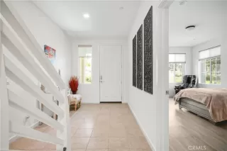 Photo #4: OC23192830 Listing