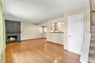 Photo #3: OC23192835 Listing 