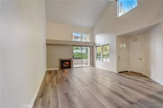 Photo #2: OC23193296 Listing 