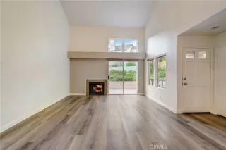 Photo #4: OC23193296 Listing 