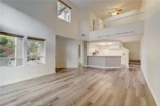 Photo #5: OC23193296 Listing 