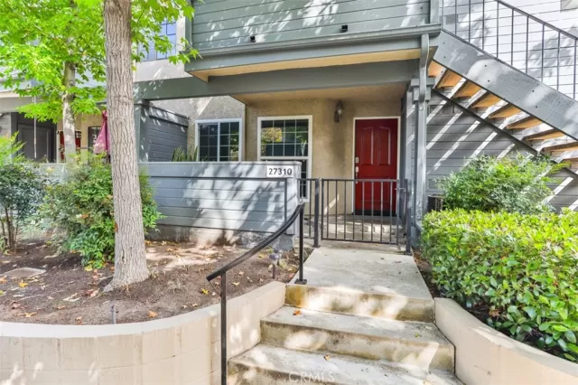 MLS: OC23193434 Condo For Sale