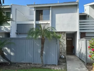 Photo #4: OC23193436 Listing 