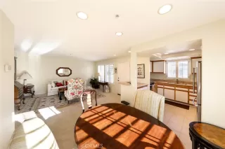 Photo #4: OC23193459 Listing 