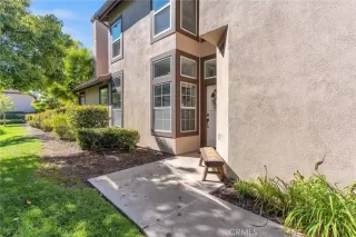 Photo #2: OC23193617 Listing 