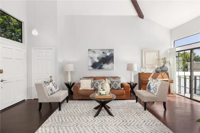 MLS: OC23193676 Condo For Sale