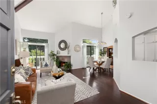 Photo #4: OC23193676 Listing 