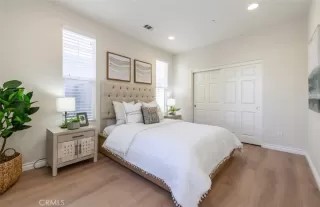 Photo #3: OC23193736 Listing 