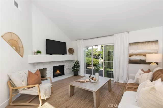 MLS: OC23193833 Condo For Sale