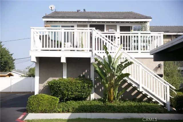 MLS: OC23193889 Condo For Sale