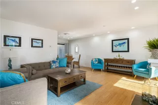 Photo #6: OC23194083 Listing 