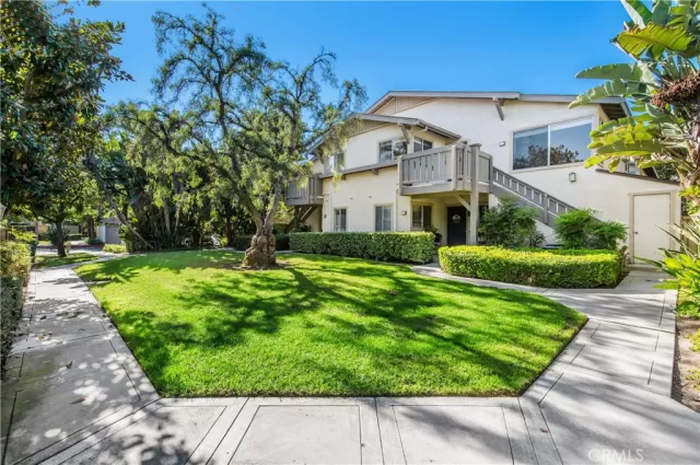 MLS: OC23194166 Condo For Sale