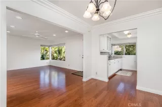 Photo #2: OC23194166 Listing