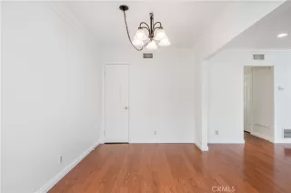 Photo #3: OC23194166 Listing