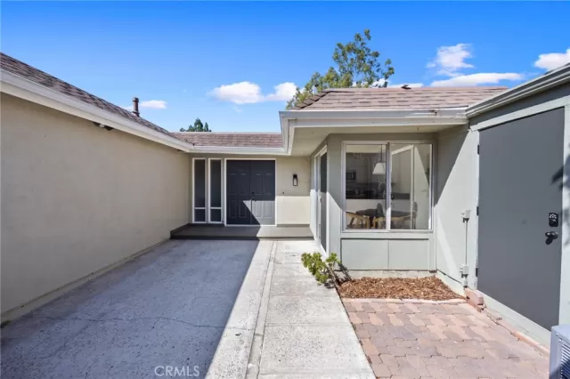 MLS: OC23194371 Condo For Sale