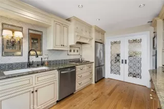 Photo #4: OC23194619 Listing