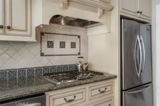 Photo #5: OC23194619 Listing