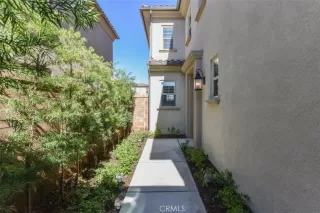 Photo #4: OC23194920 Listing 