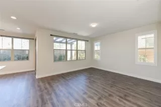 Photo #6: OC23194920 Listing 