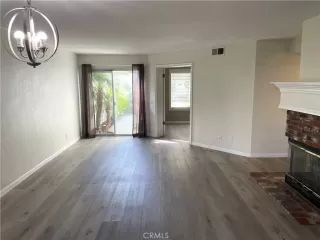 Photo #2: OC23195125 Listing 