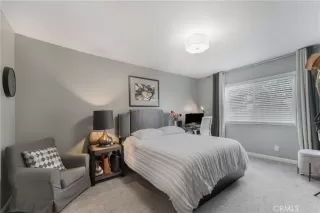 Photo #3: OC23195153 Listing