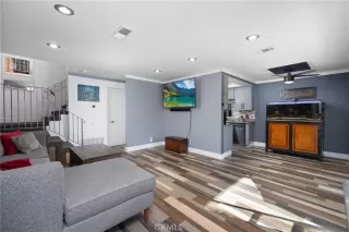 Photo #2: OC23195502 Listing 