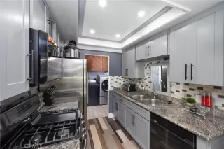 Photo #6: OC23195502 Listing 