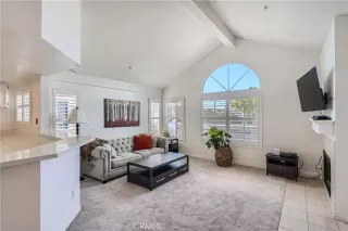 Photo #6: OC23195565 Listing 