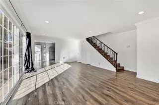 Photo #1: OC23196132 Listing