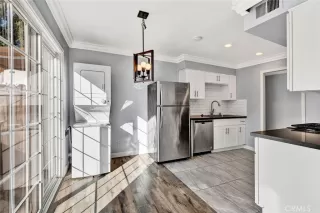 Photo #5: OC23196132 Listing