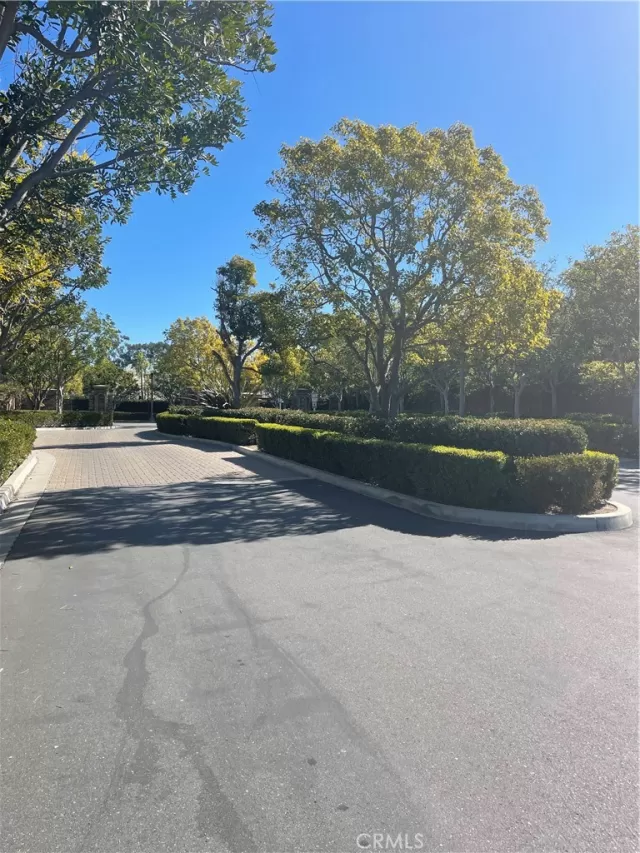 MLS: OC23196205 Condo For Sale