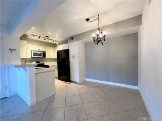 Photo #2: OC23196380 Listing 