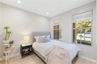 Photo #1: OC23196382 Listing 