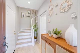 Photo #5: OC23196382 Listing 