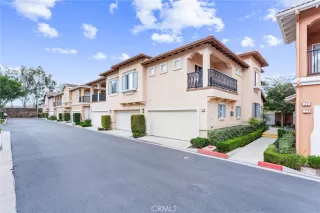 Photo #1: OC23196686 Listing 