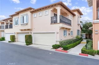 Photo #2: OC23196686 Listing 