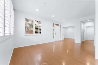 Photo #6: OC23196686 Listing 