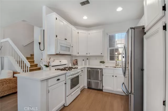 MLS: OC23196738 Condo For Sale