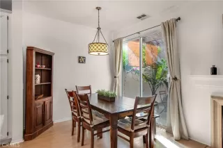 Photo #3: OC23196738 Listing 