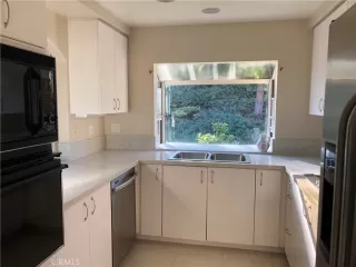 Photo #1: OC23196753 Listing 