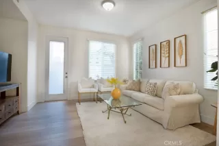 Photo #2: OC23196974 Listing 