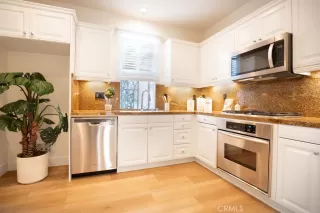 Photo #6: OC23196974 Listing 