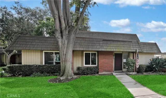 MLS: OC23197023 Condo For Sale