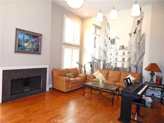 Photo #1: OC23197190 Listing 