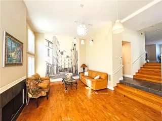 Photo #3: OC23197190 Listing 