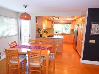 Photo #4: OC23197190 Listing 