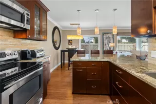 Photo #5: OC23197193 Listing 