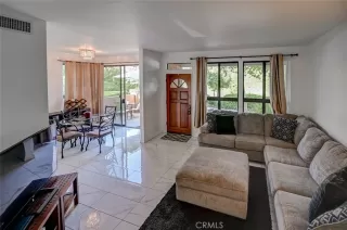 Photo #2: OC23197199 Listing 