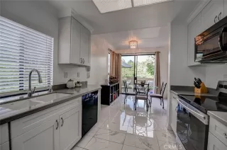 Photo #6: OC23197199 Listing 