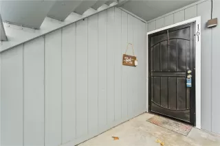 Photo #1: OC23197461 Listing 